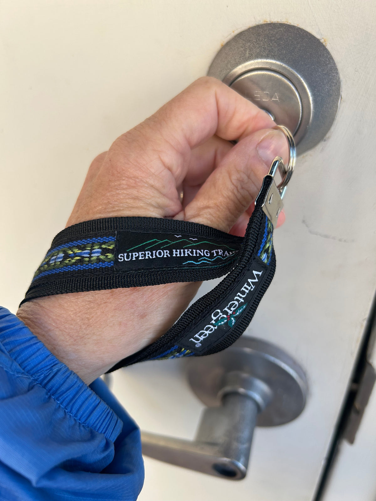 Superior Hiking Trail/Wintergreen Northern Wear Keychain